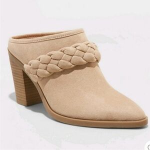 Universal Thread Avis Mule Booties Womens 7 Taupe Faux Suede Braided Strap Block
